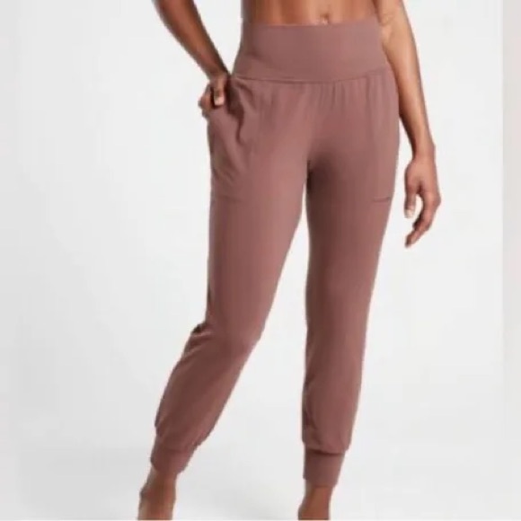 Athleta Pants - Athleta Salutation Jogger in powervita color rose Heather xsp extra small petite